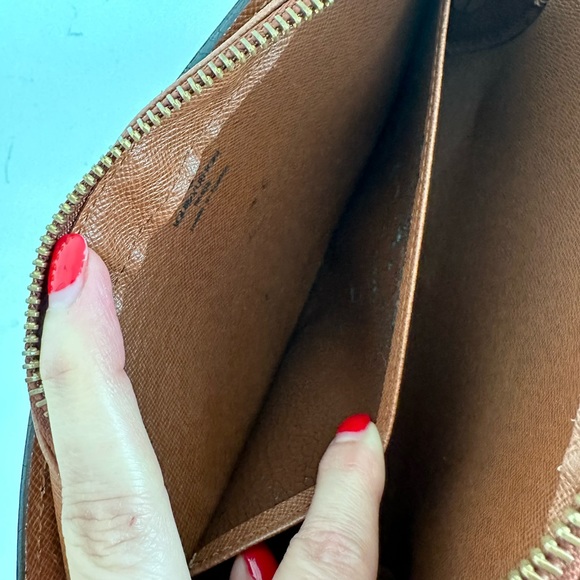 Louis Vuitton Vintage Monogram Orsay Clutch Bag AR0975 - Picture 10 of 11